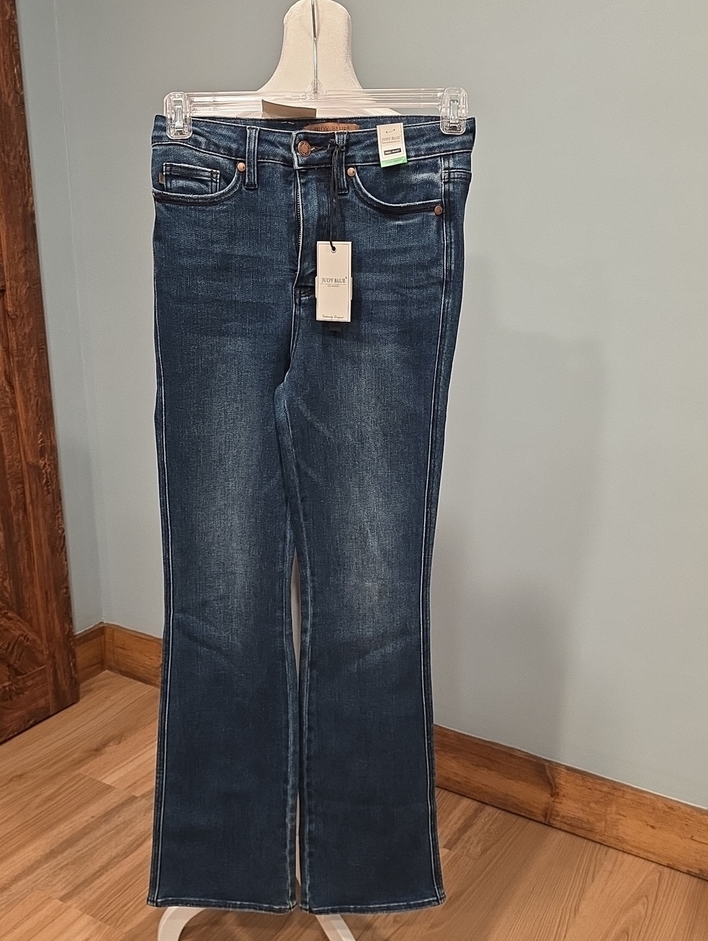 NWT Judy Blue Jeans 3